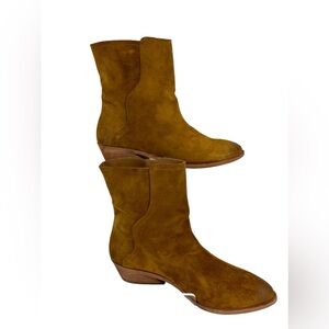 Genuine  FRYE  women's Farrah Wave short mid calf Booties Boots 8.5 M wheat